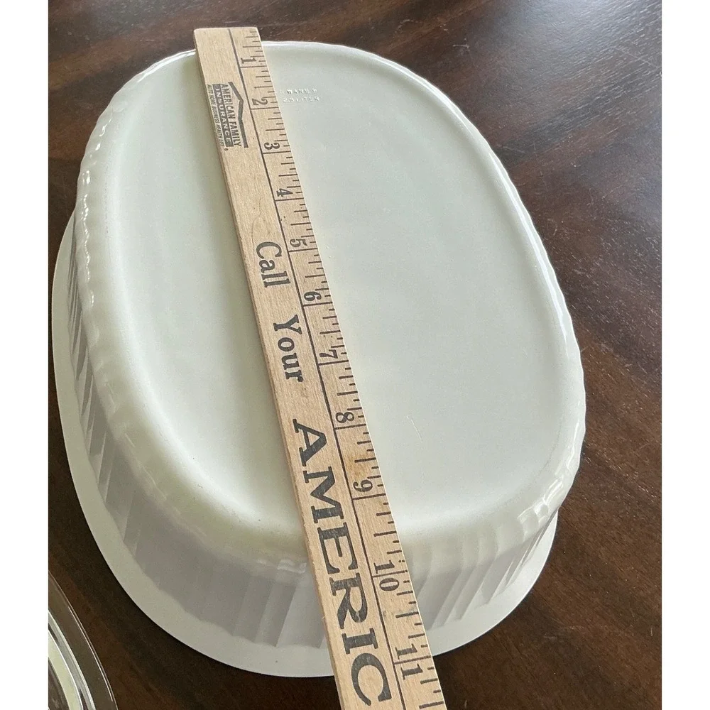 CorningWare Vintage French White Oval Casserole Dish with Pyrex Glass Lid 2.5 Qt